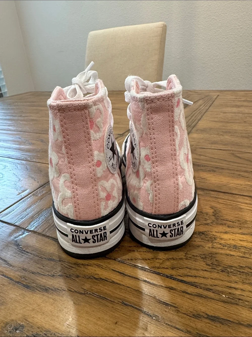 Converse Little girls Pink and White Floral High-Top Sneakers